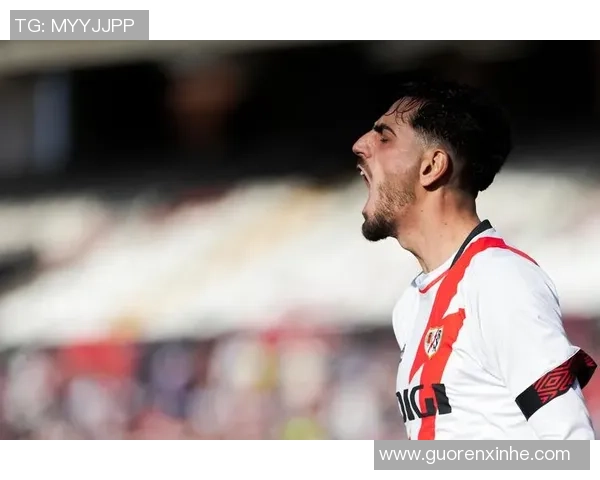 马克西三分雨连中三元上演帽子戏法带领球队迅速缩小至仅差六分